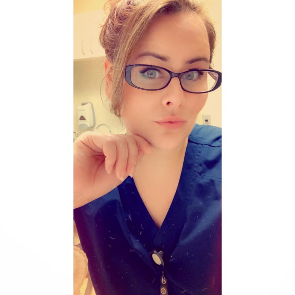 Meet your Posher, Julia